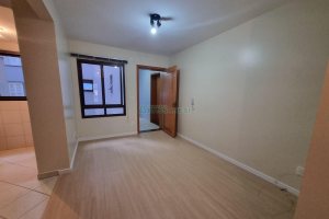 Apartamento com 45m², 1 dormitório, 1 vaga, no bairro Centro em Caxias do Sul para Alugar