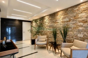 Apartamento com 98m², 2 dormitórios, 2 vagas, no bairro Vila Horn em Caxias do Sul para Comprar
