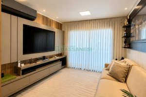 Apartamento com 98m², 2 dormitórios, 2 vagas, no bairro Vila Horn em Caxias do Sul para Comprar