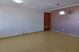 Apartamento com 70m², 3 dormitórios, 1 vaga, no bairro Santa Lúcia em Caxias do Sul para Alugar