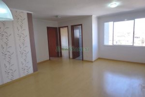 Apartamento com 70m², 3 dormitórios, 1 vaga, no bairro Santa Lúcia em Caxias do Sul para Alugar
