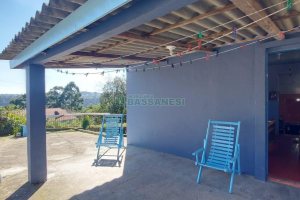 Casa Mobiliada com 65m², 2 dormitórios, 1 vaga, no bairro Cidade Nova em Caxias do Sul para Alugar