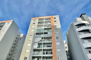 Apto Mobiliado com 60m², 2 dormitórios, 1 vaga, no bairro Vinhedos em Caxias do Sul para Alugar