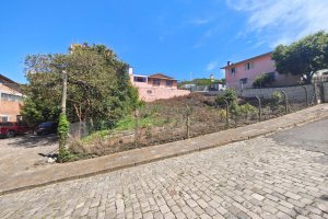Terreno, no bairro Sagrada Família em Caxias do Sul para Comprar