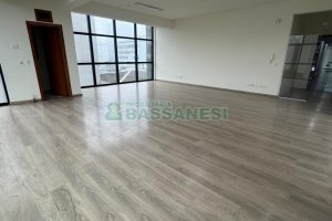 Sala com 70m², no bairro São Pelegrino em Caxias do Sul para Alugar