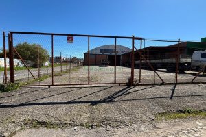 Pavilhão com 1400m², no bairro São José em Caxias do Sul para Alugar