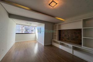 Apartamento com 110m², 2 dormitórios, 2 vagas, no bairro São Pelegrino em Caxias do Sul para Alugar