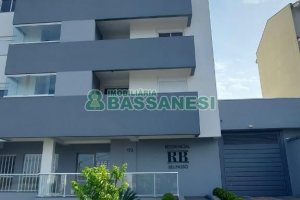 Apto Mobiliado com 57m², 2 dormitórios, 1 vaga, no bairro Santa Catarina em Caxias do Sul para Alugar