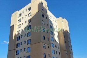 Apartamento com 62m², 2 dormitórios, 1 vaga, no bairro São Caetano em Caxias do Sul para Alugar