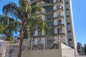 Apto Mobiliado com 42m², 1 dormitório, 1 vaga, no bairro Lourdes em Caxias do Sul para Alugar