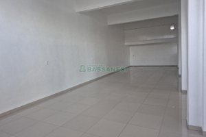 Loja com 293m², no bairro Colina Sorriso em Caxias do Sul para Alugar