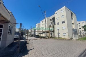 Apartamento com 47m², 2 dormitórios, 1 vaga, no bairro Desvio Rizzo em Caxias do Sul para Alugar