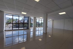 Sala com 97m², 1 vaga, no bairro Floresta em Caxias do Sul para Alugar