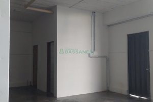 Pavilhão com 276m², no bairro Esplanada em Caxias do Sul para Alugar