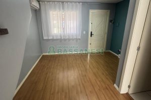 Sobrado com 61m², 2 dormitórios, no bairro Cidade Nova em Caxias do Sul para Alugar