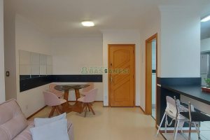 Apartamento com 65m², 2 dormitórios, 1 vaga, no bairro Pio X em Caxias do Sul para Alugar