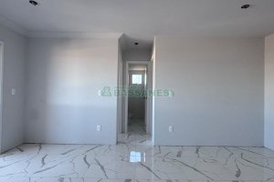 Apartamento com 66m², 2 dormitórios, 1 vaga, no bairro São Leopoldo em Caxias do Sul para Comprar