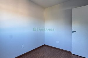 Apartamento com 66m², 2 dormitórios, 1 vaga, no bairro São Leopoldo em Caxias do Sul para Comprar