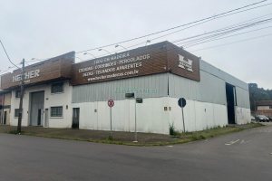 Pavilhão com 750m², no bairro São José em Caxias do Sul para Alugar
