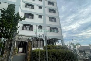 Apartamento com 322m², 3 dormitórios, 4 vagas, no bairro Madureira em Caxias do Sul para Comprar