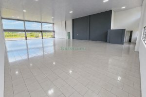 Loja com 400m², no bairro Cidade Nova em Caxias do Sul para Alugar
