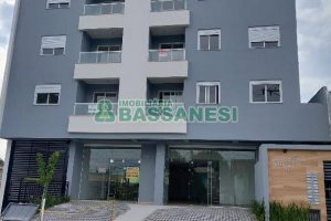 Apartamento com 62m², 2 dormitórios, 1 vaga, no bairro Kayser em Caxias do Sul para Alugar