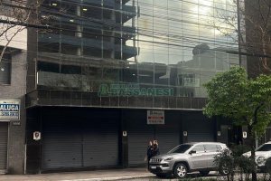 Loja com 200m², no bairro Cinqüentenário em Caxias do Sul para Alugar