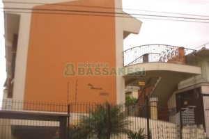 Apartamento com 50m², 1 dormitório, 1 vaga, no bairro Petrópolis em Caxias do Sul para Alugar