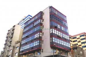 Sala com 80m², no bairro Centro em Caxias do Sul para Alugar ou Comprar