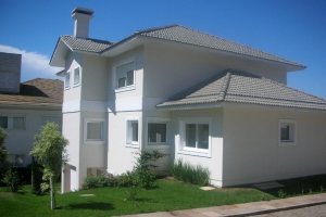 Casa com 400m², 3 dormitórios, 3 vagas, no bairro Jardim América em Caxias do Sul para Comprar