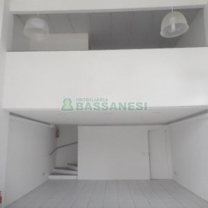 Loja com 99m², no bairro São Pelegrino em Caxias do Sul para Alugar