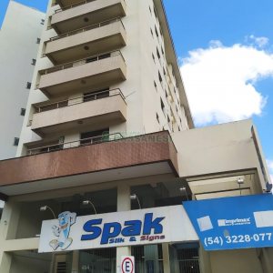 Apartamento com 72m², 2 dormitórios, 1 vaga, no bairro Lourdes em Caxias do Sul para Alugar