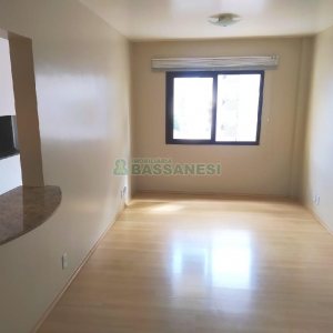 Apartamento com 72m², 2 dormitórios, 1 vaga, no bairro Lourdes em Caxias do Sul para Alugar