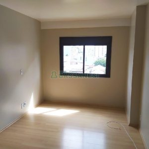 Apartamento com 72m², 2 dormitórios, 1 vaga, no bairro Lourdes em Caxias do Sul para Alugar