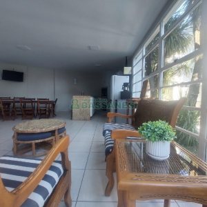 Apto Mobiliado com 58m², 3 dormitórios, 2 vagas, no bairro Lourdes em Caxias do Sul para Alugar