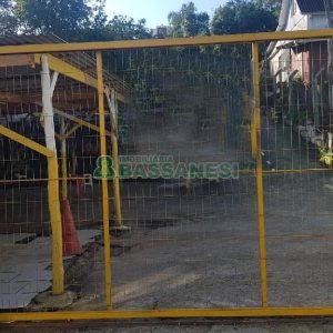 Terreno com 484m², no bairro Centro em Caxias do Sul para Alugar ou Comprar