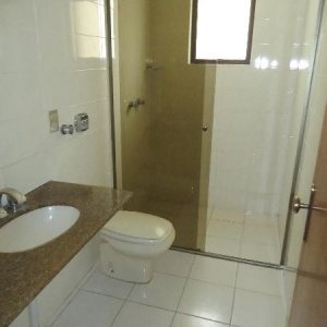 Apartamento com 130m², 3 dormitórios, 2 vagas, no bairro Centro em Caxias do Sul para Alugar