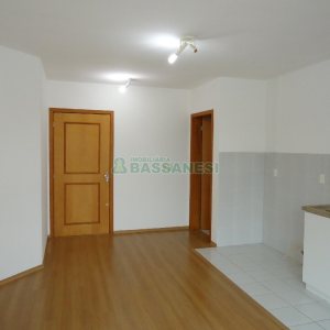 Apartamento com 50m², 1 dormitório, 1 vaga, no bairro Lourdes em Caxias do Sul para Comprar