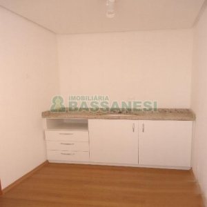 Apartamento com 50m², 1 dormitório, 1 vaga, no bairro Lourdes em Caxias do Sul para Comprar