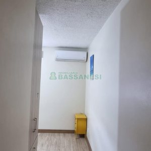 Apartamento com 57m², 2 dormitórios, 1 vaga, no bairro Jardim América em Caxias do Sul para Comprar