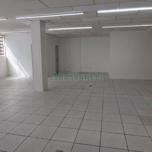 Loja com 230m², no bairro Centro em Caxias do Sul para Alugar