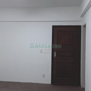 Sala com 41m², no bairro Centro em Caxias do Sul para Alugar