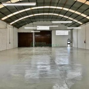 Pavilhão com 744m², no bairro São Ciro em Caxias do Sul para Alugar