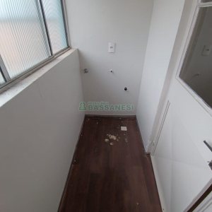 Apartamento, 2 dormitórios, no bairro São José em Caxias do Sul para Comprar