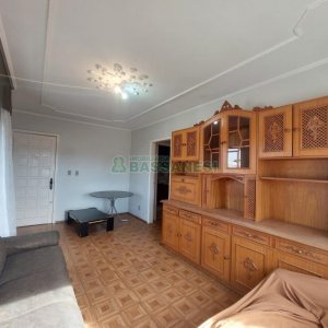 Apto Mobiliado com 90m², 2 dormitórios, 1 vaga, no bairro Sagrada Família em Caxias do Sul para Alugar