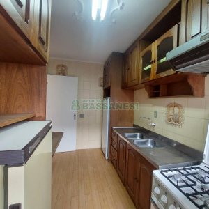 Apto Mobiliado com 90m², 2 dormitórios, 1 vaga, no bairro Sagrada Família em Caxias do Sul para Alugar