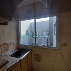 Apto Mobiliado com 90m², 2 dormitórios, 1 vaga, no bairro Sagrada Família em Caxias do Sul para Alugar
