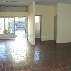 Loja com 167m², no bairro Centro em Caxias do Sul para Comprar