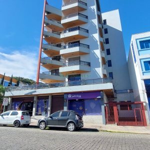 Apto Mobiliado com 50m², 1 dormitório, 1 vaga, no bairro Centro em Caxias do Sul para Alugar