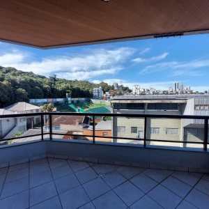 Apto Mobiliado com 50m², 1 dormitório, 1 vaga, no bairro Centro em Caxias do Sul para Alugar